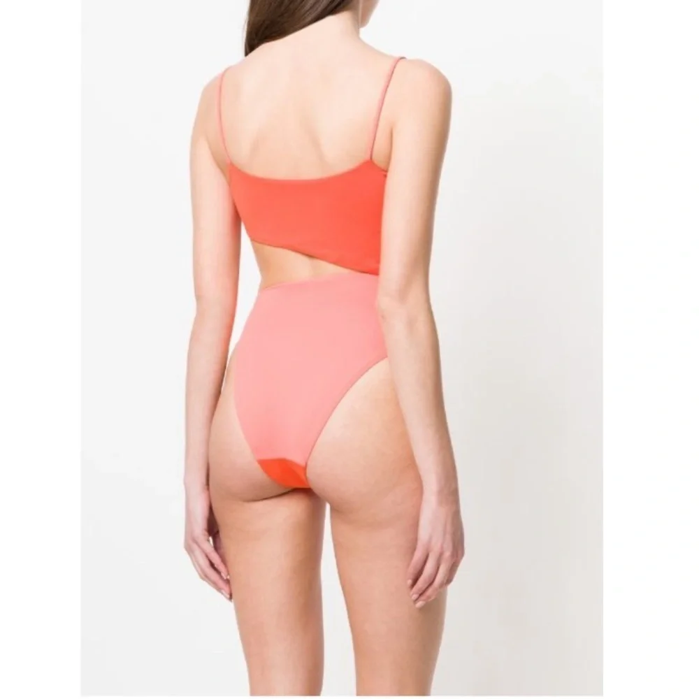 NWT Sian Swimwear Bathing Suit